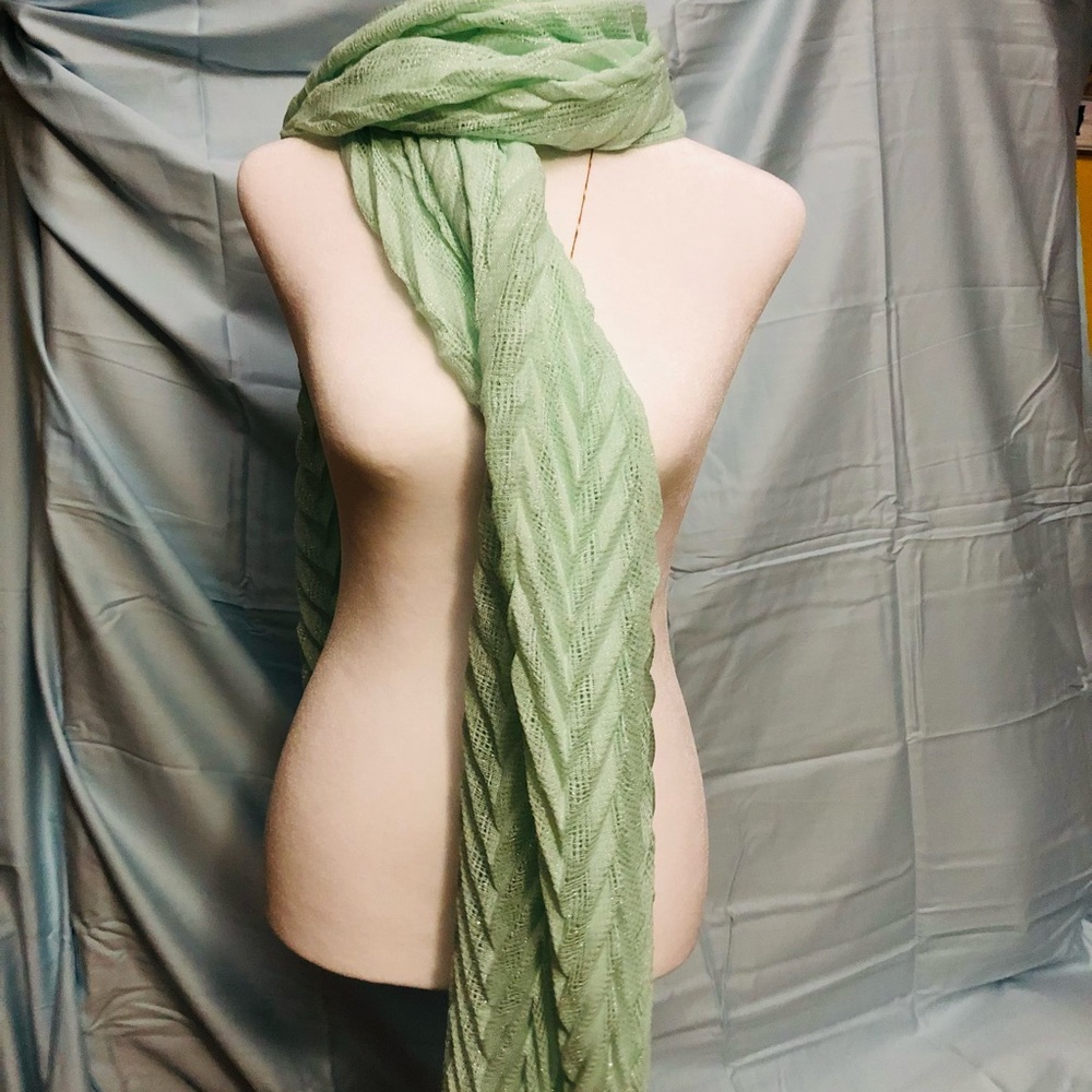 Womens scarves ( various) - Picture 2 of 3